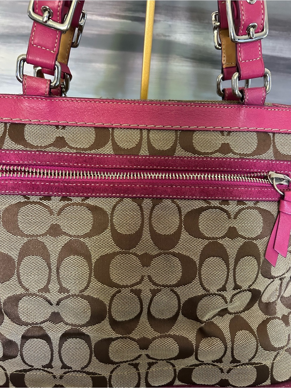 Coach Vintage 2004 Signature Canvas Shoulder Bag - Picture 5 of 11